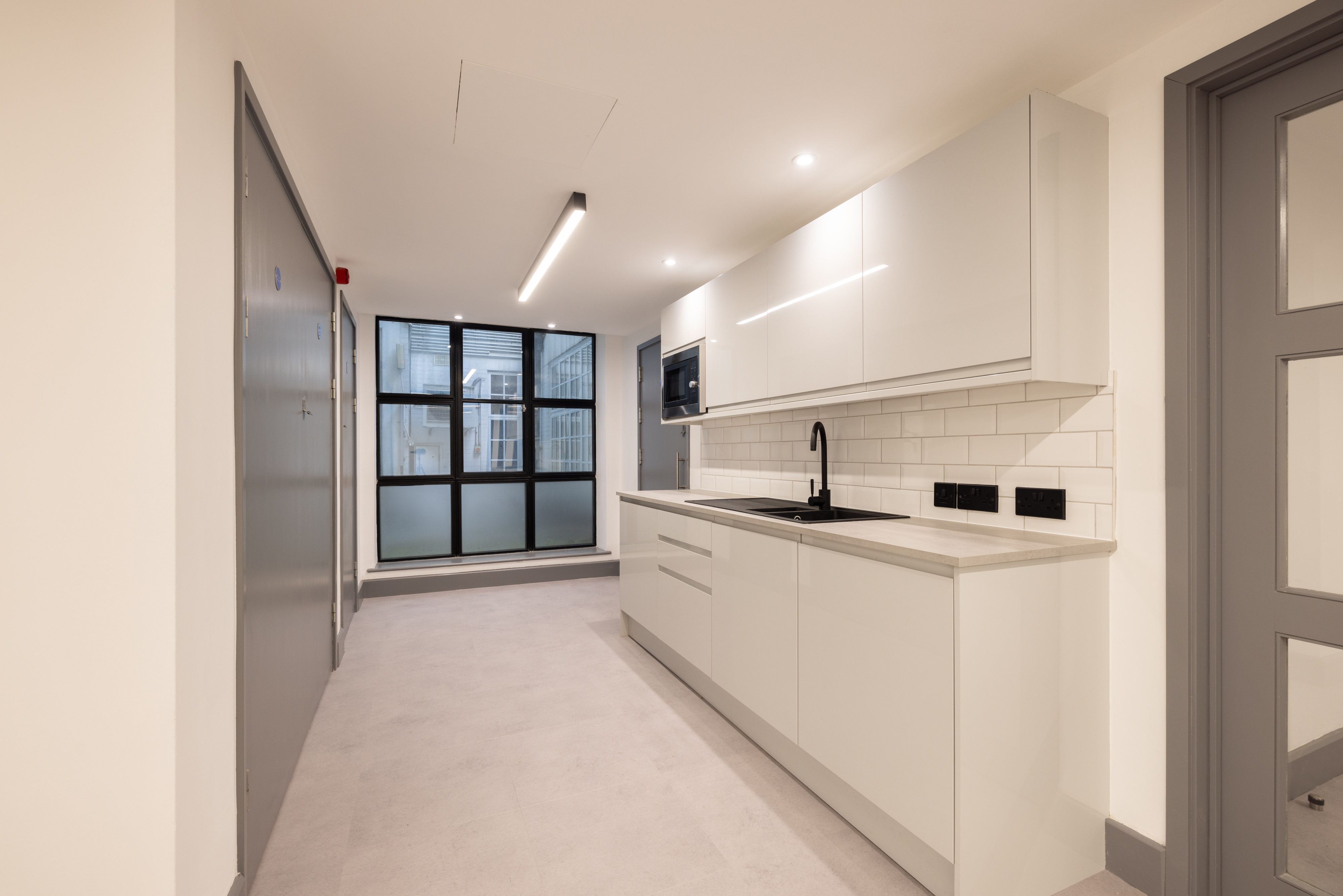 25 West Tenter Street