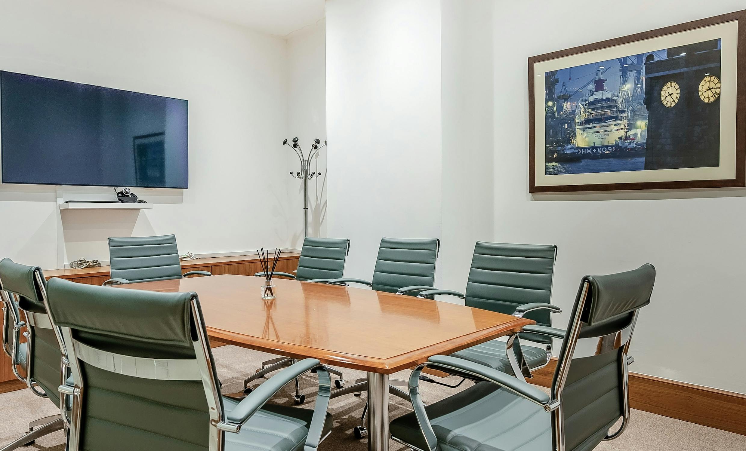 123 Minories