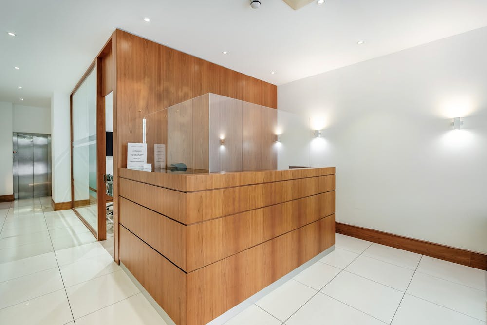123 Minories