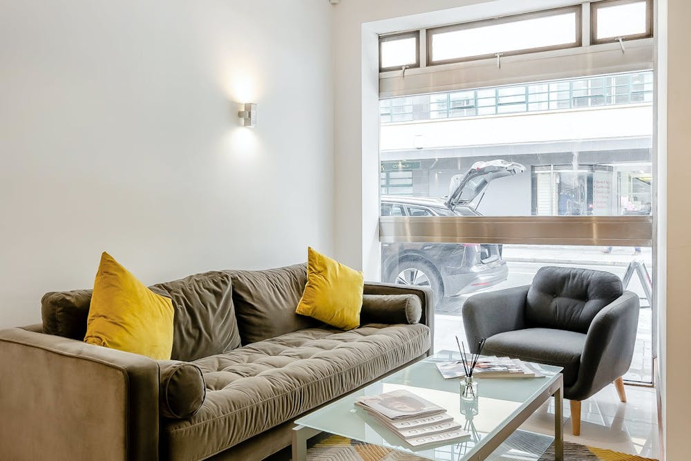 123 Minories