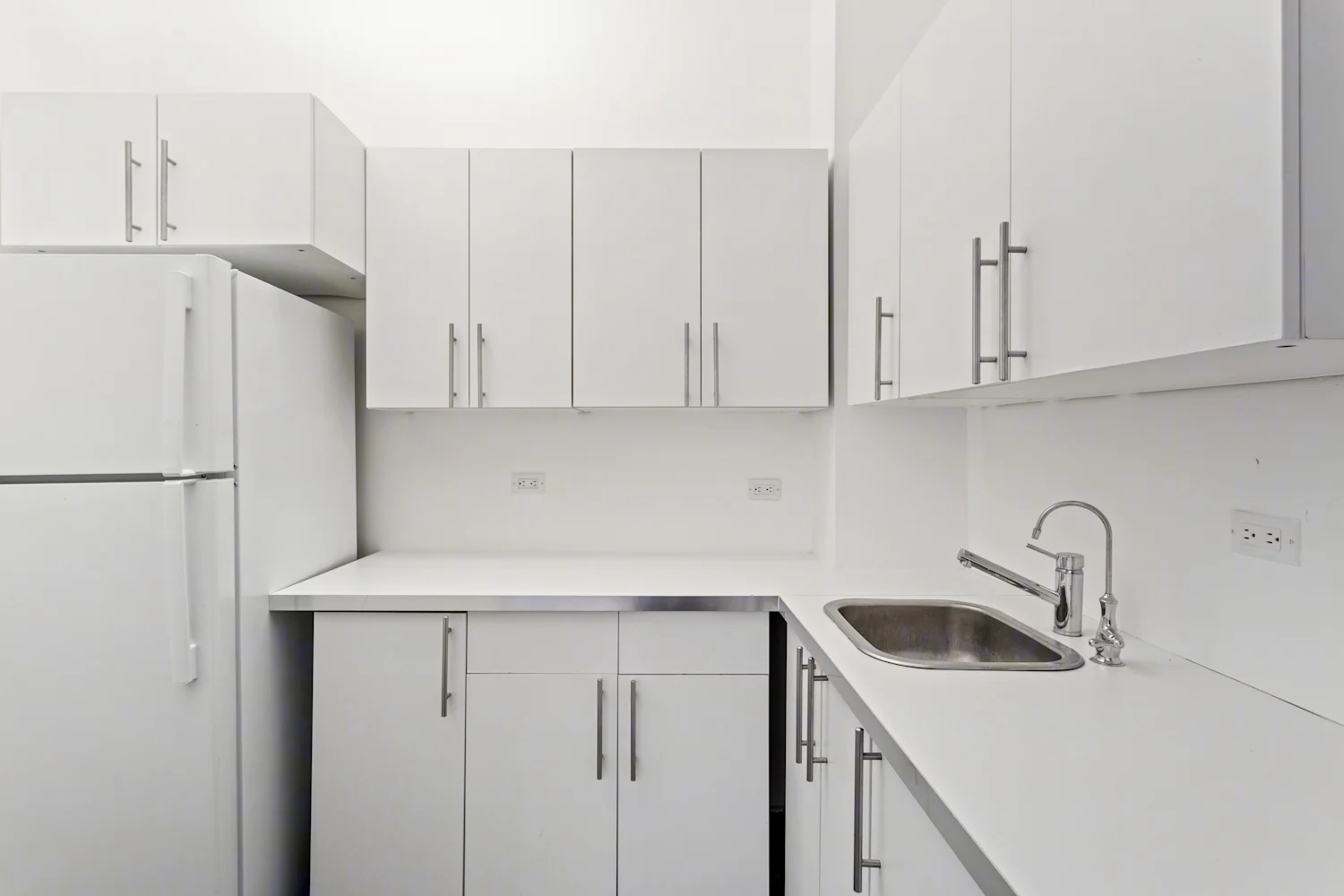 Suite 900, 225 West 35th Street
