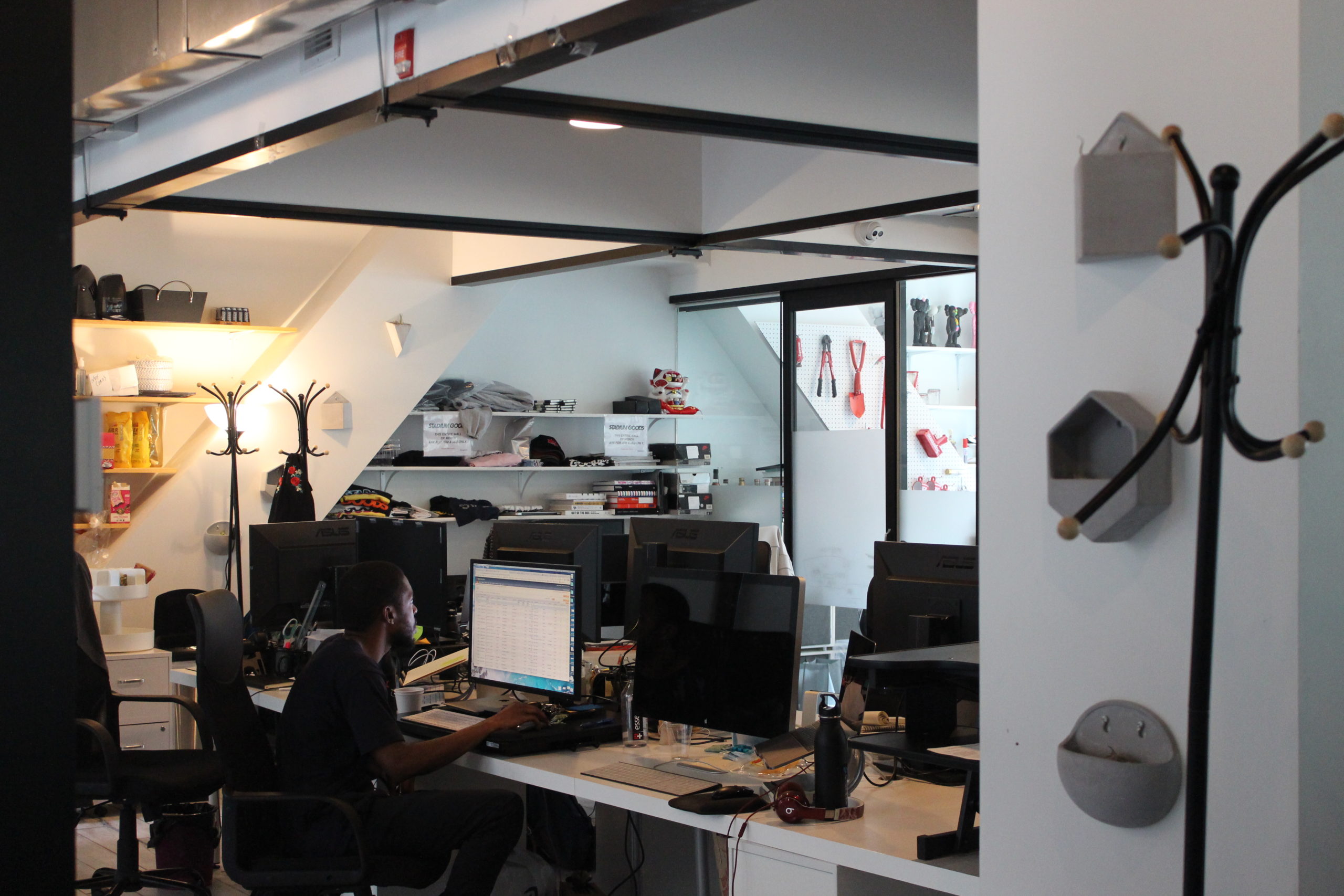 Suite 212, 433 Broadway