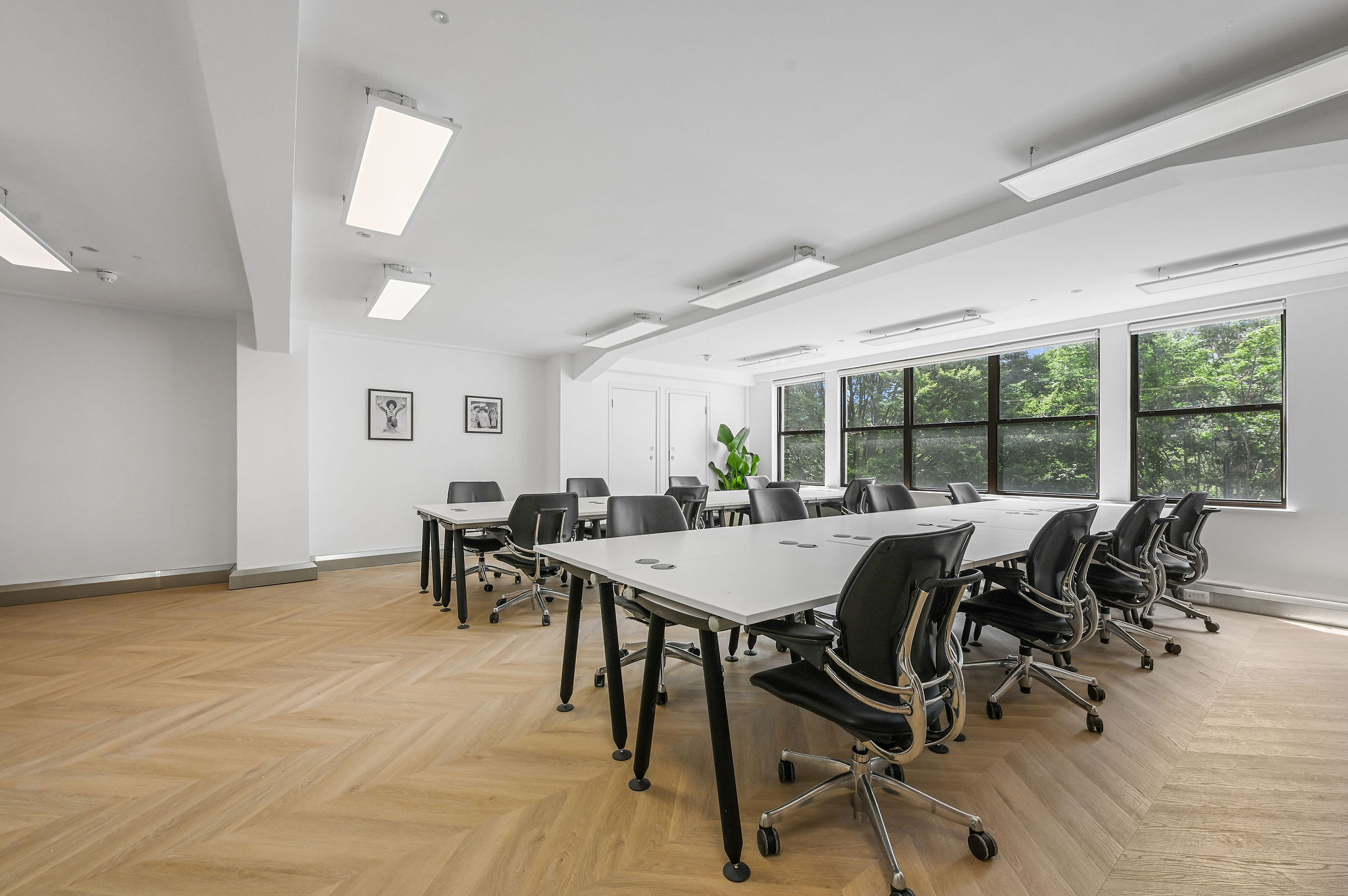 4 Golden Square