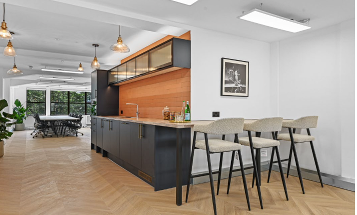 4 Golden Square