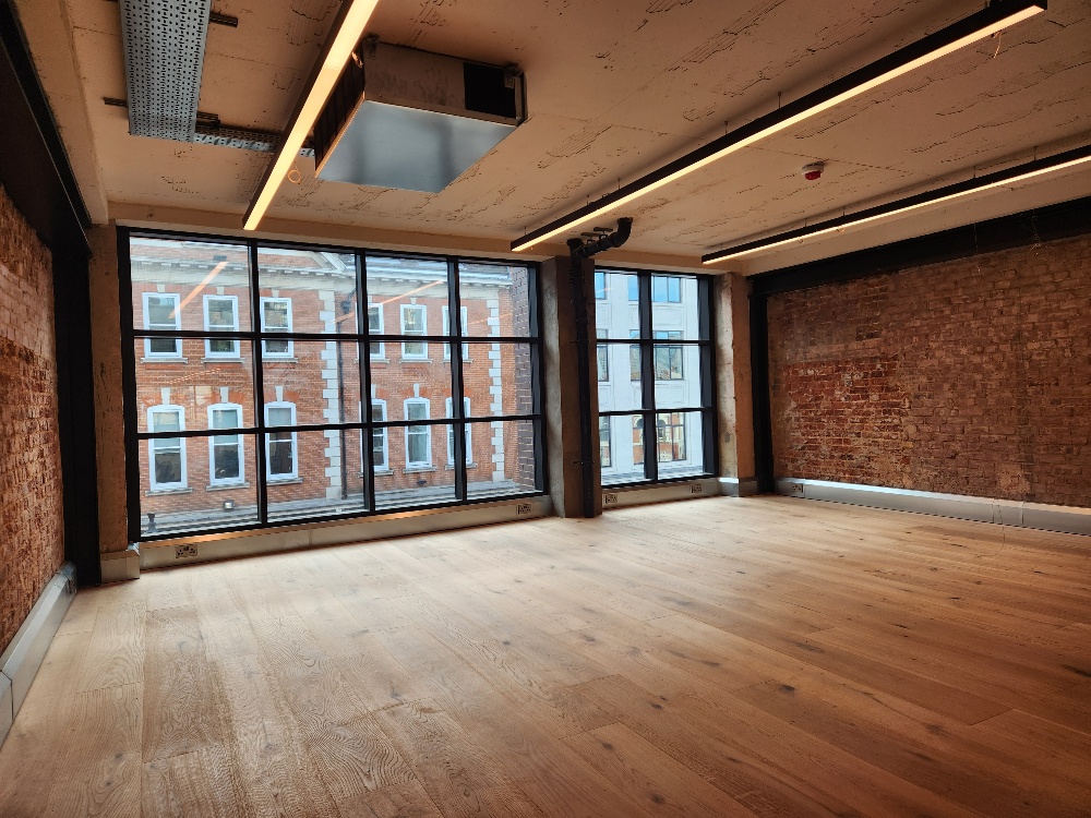 16 Mortimer Street