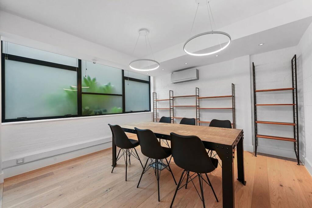 7 Long Street