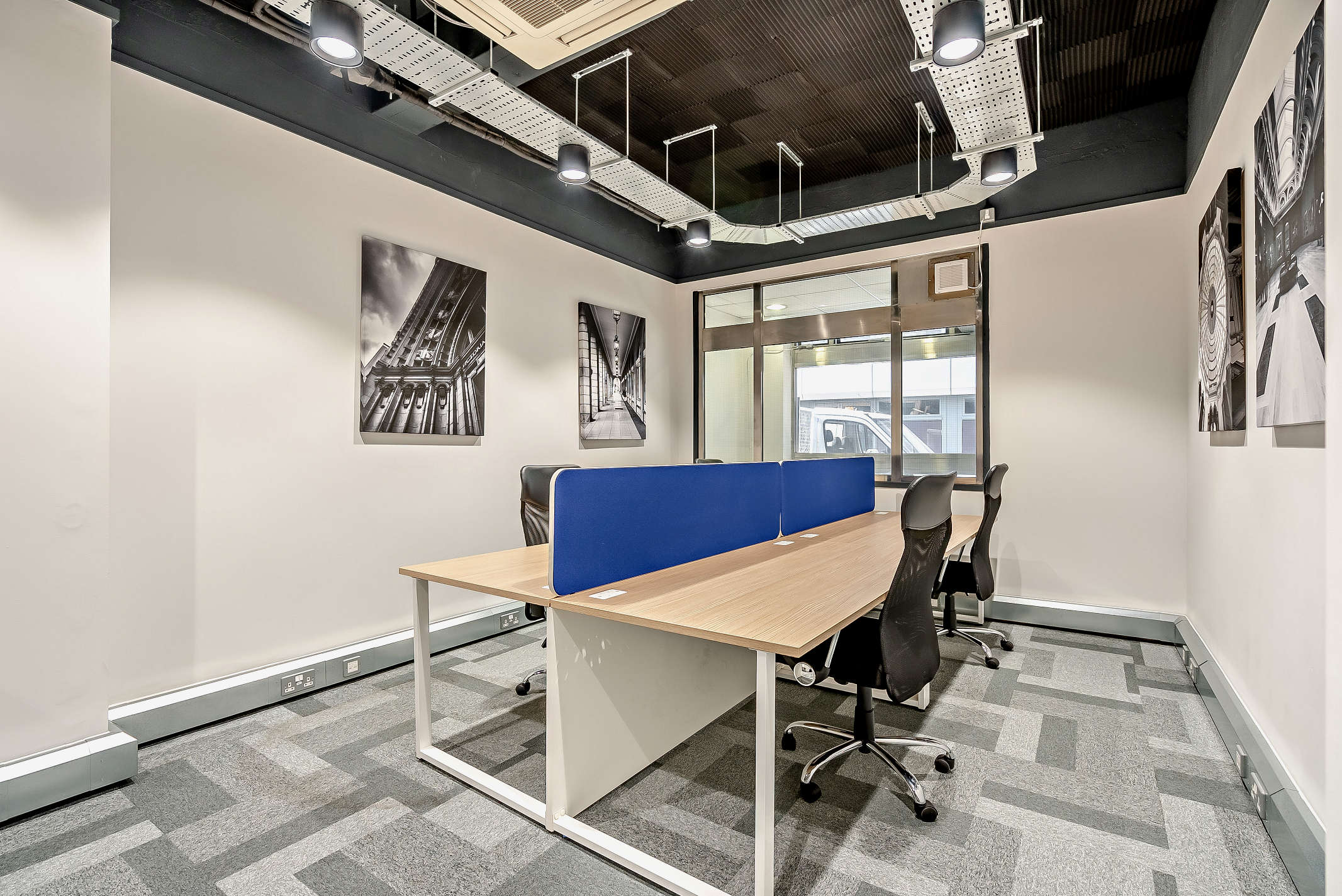 123 Minories