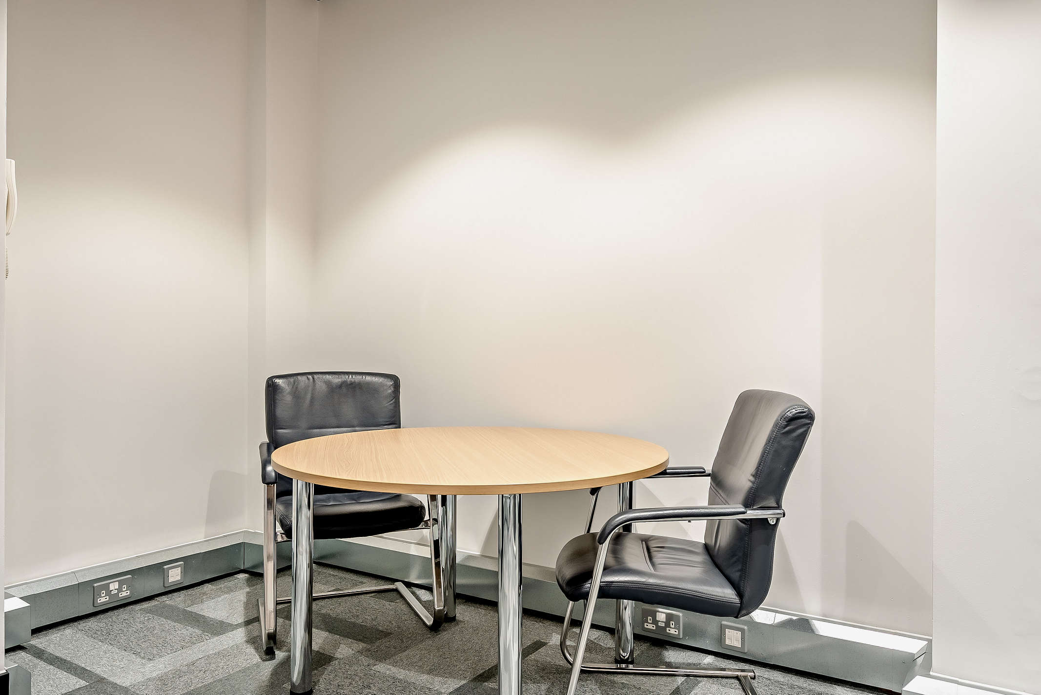 123 Minories