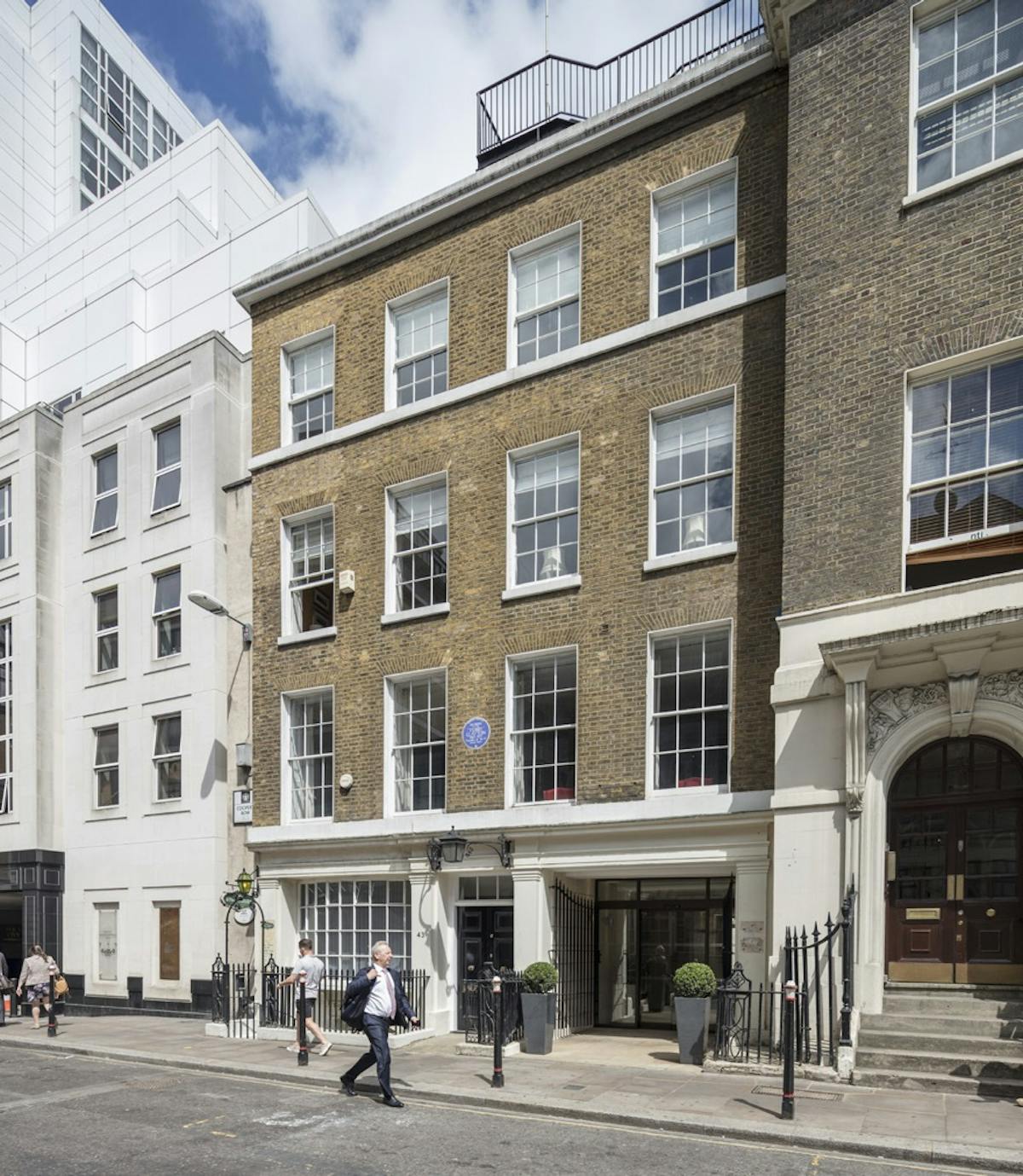 42 Trinity Square