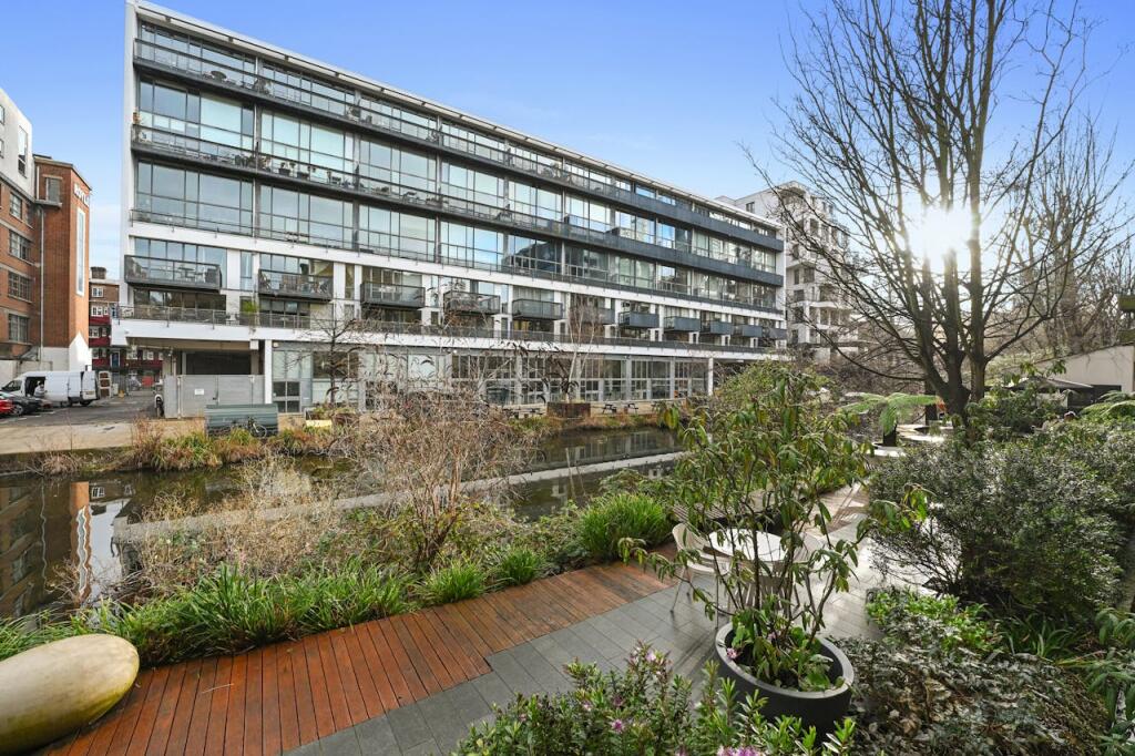 32B Waterside Wharf