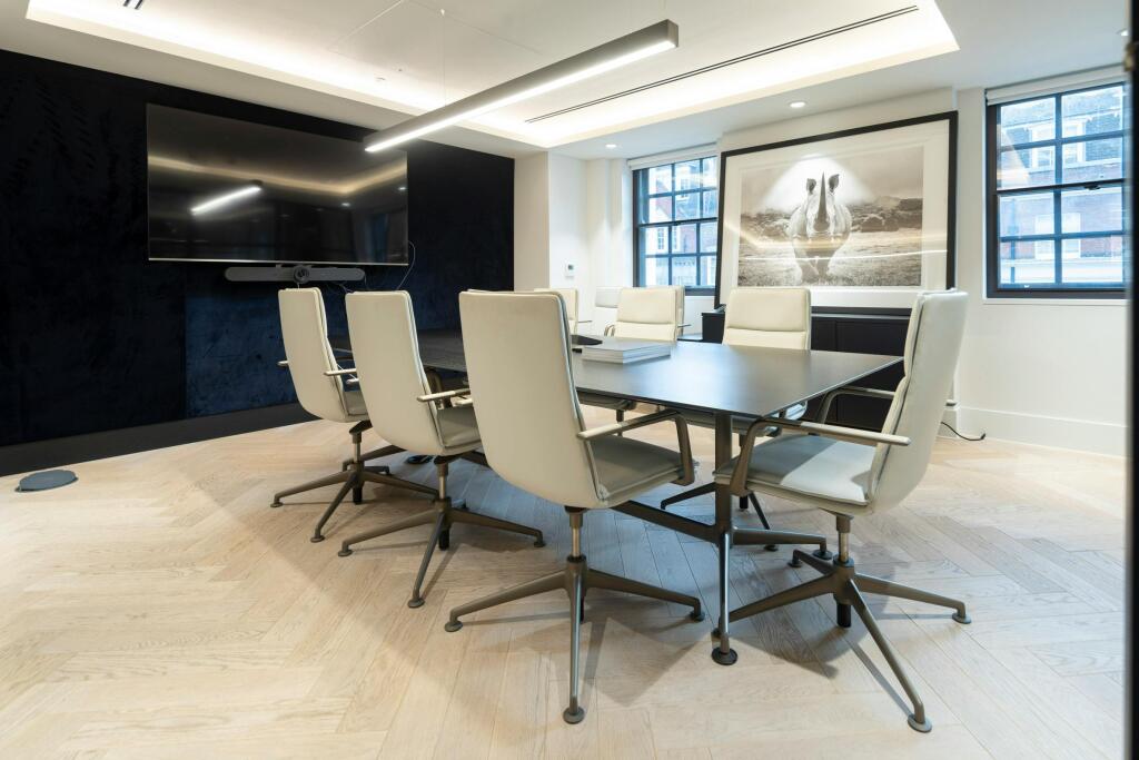 24 Grosvenor Street, London