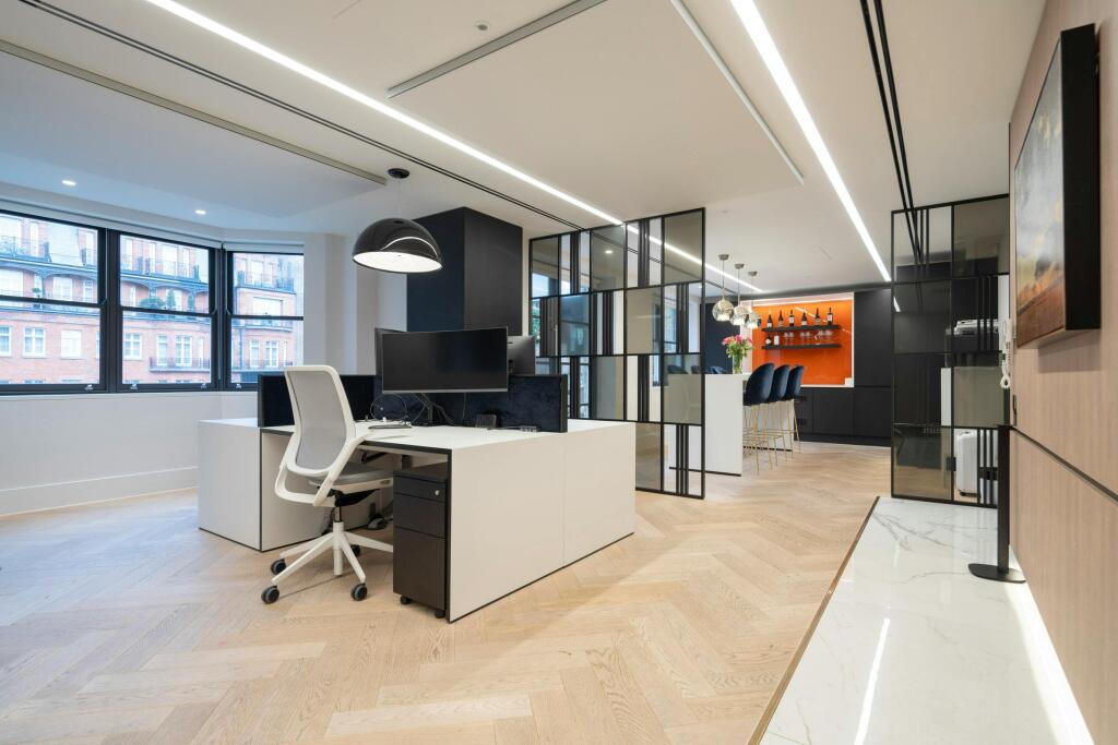 24 Grosvenor Street, London