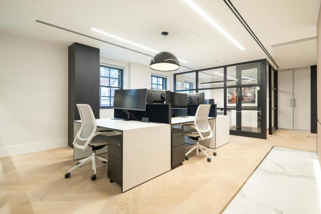 24 Grosvenor Street, London