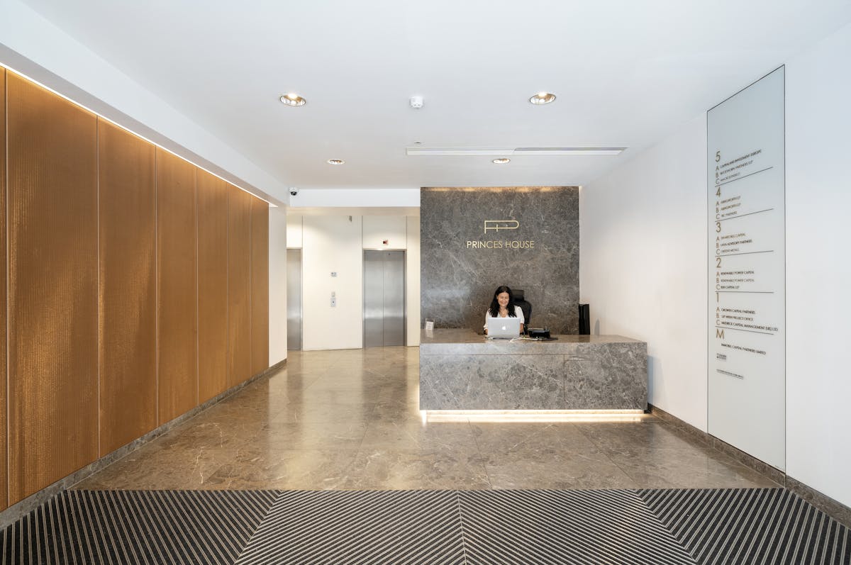 38 Jermyn Street, Suite B