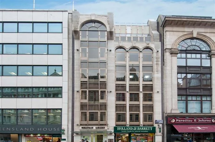 390 Strand