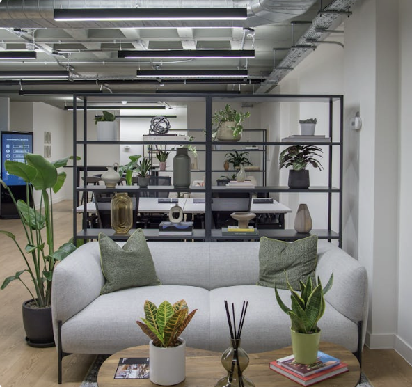 390 Strand