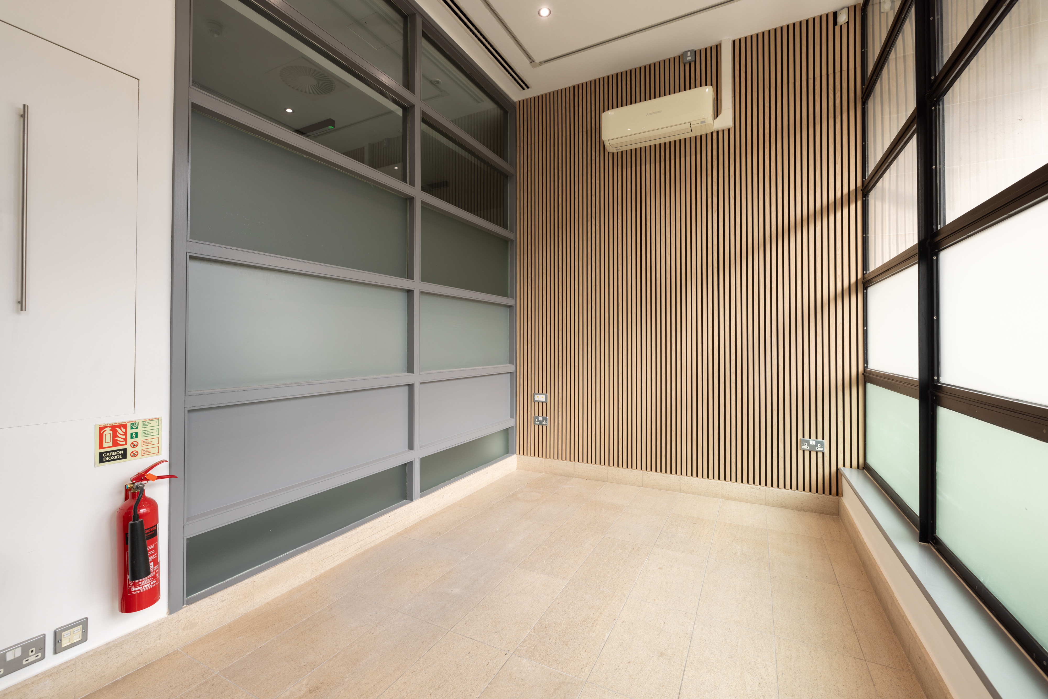 25 West Tenter Street