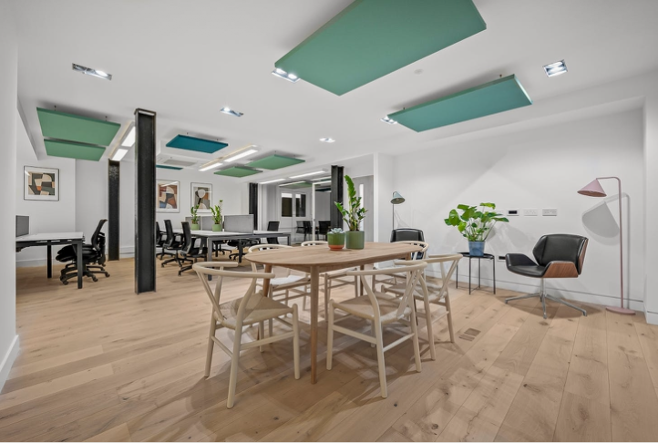6 Brownlow Mews
