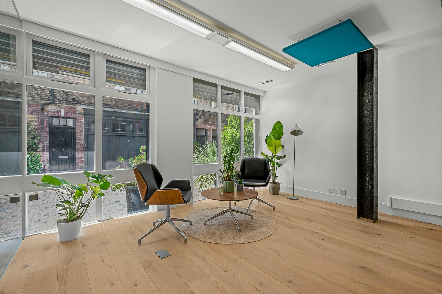 6 Brownlow Mews