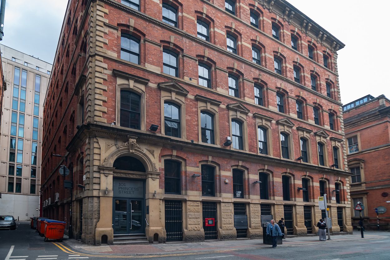 Listing image