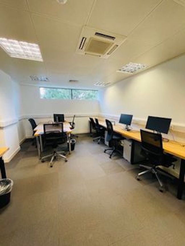 CoWorking Space 6466 Wingate Square, Clapham Common, SW4 0AF COS
